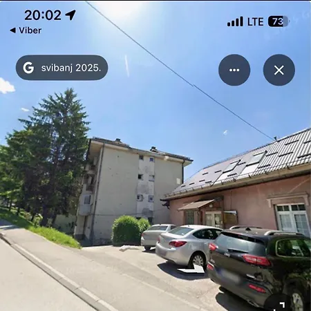 Sunny Nest Free Parking *